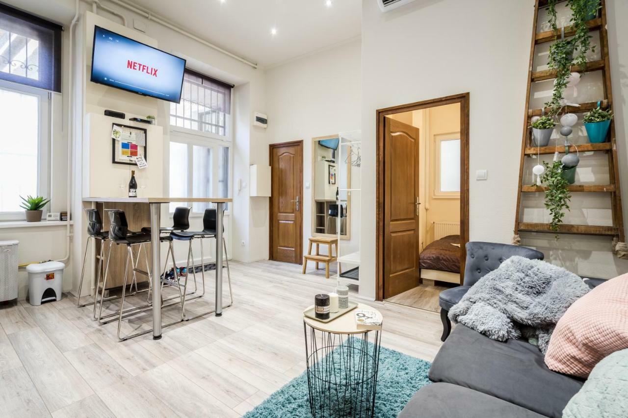 דירות בודפשט A9 Houseleek Astoria מראה חיצוני תמונה