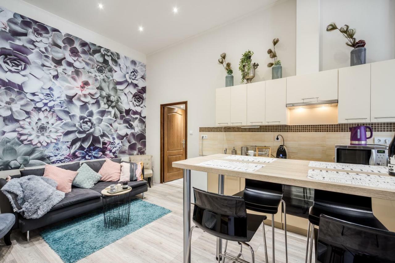 דירות בודפשט A9 Houseleek Astoria מראה חיצוני תמונה